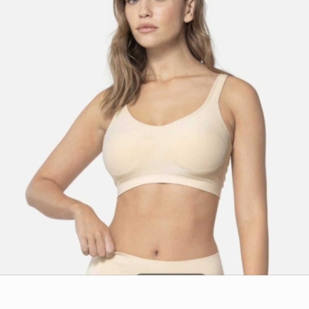 Underoutfit Comfort Shaping Bra Without Wires XL